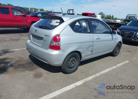 2011 Hyundai Accent Gs z USA, uszkodzony, nr VIN KMHCM3AC1BU200601